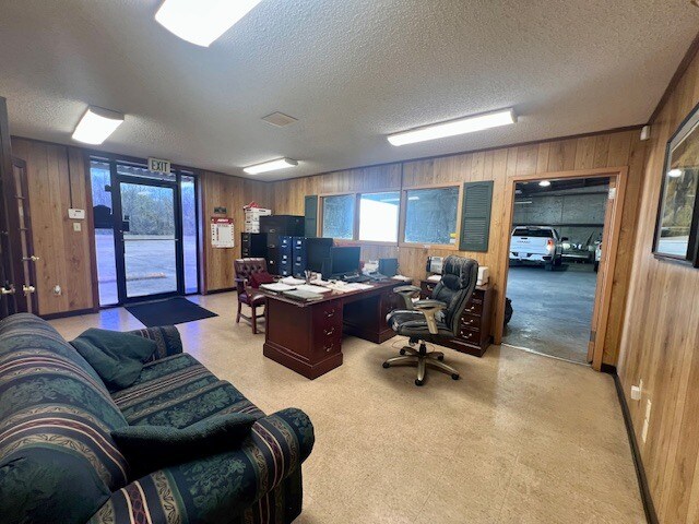 More Photos Of 323 Parker Rd, Monroe Distribution For Sale