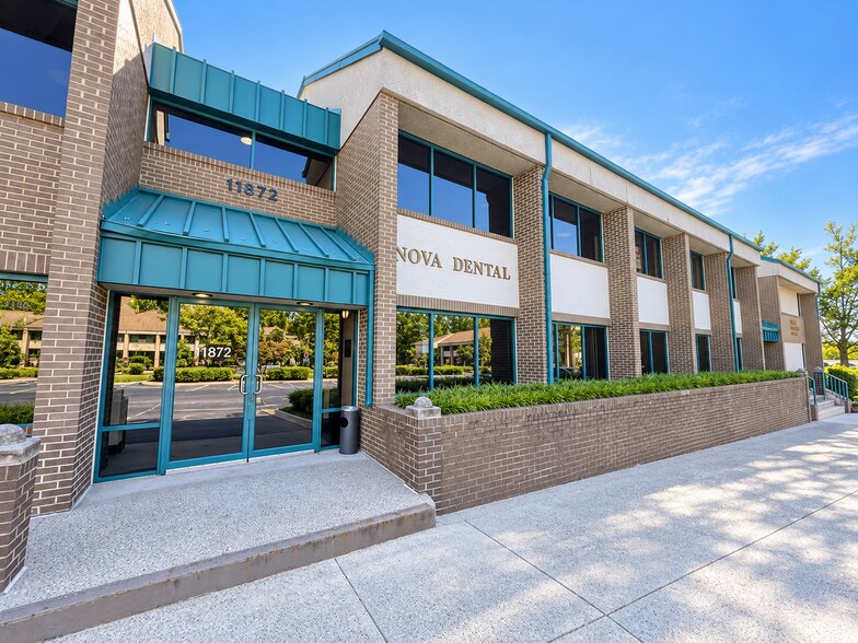 More Photos Of 11870-11872 Sunrise Valley Dr, Reston Office For Sale