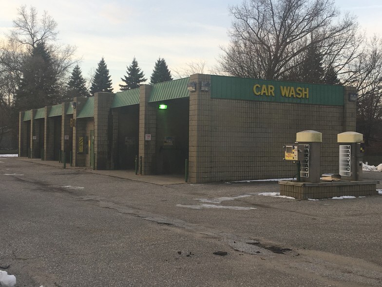 More Photos Of 1671 E River Rd, Muskegon Carwash For Sale