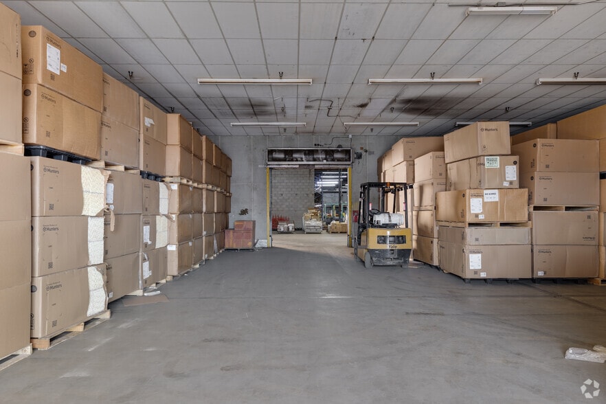 More Photos Of 260 S Hibbert St, Mesa Warehouse For Lease