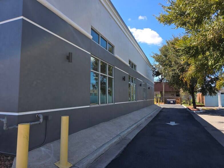 More Photos Of 1702 N 50th St, Tampa Unknown For Lease