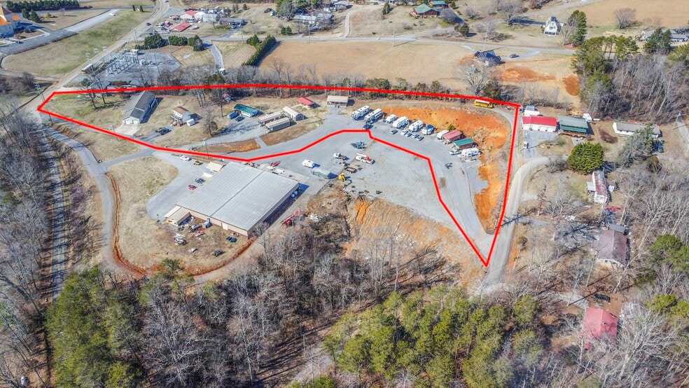 More Photos Of 104 Circle Rd, Newport Manufactured Housing Mobile Home Park For Sale