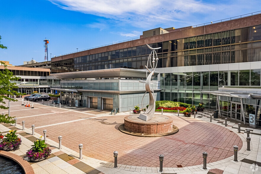 More Photos Of 1 Landmark Sq, Stamford Unknown For Lease