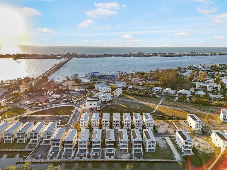 More Photos Of 4318 Marina View Way, Cortez Specialty For Sale