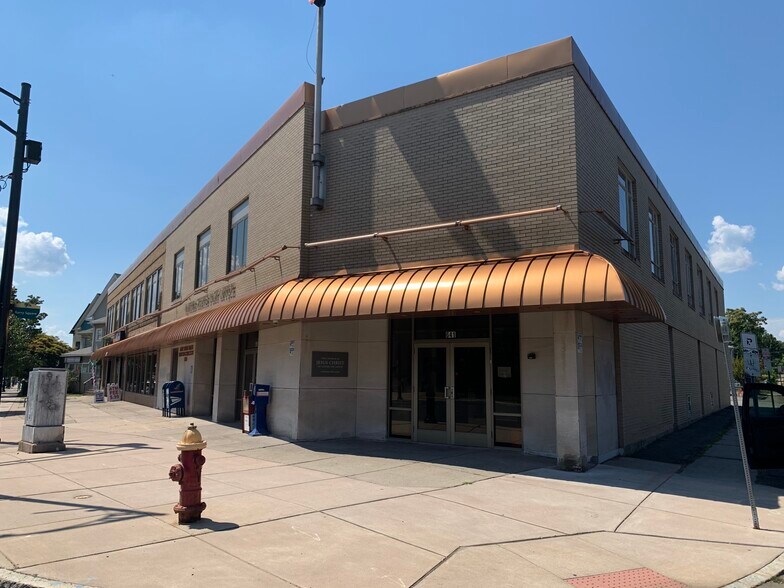 More Photos Of 641-651 Maple Ave, Hartford Office For Lease