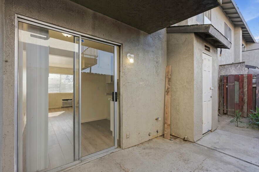 More Photos Of 330 Roberts Ln, Bakersfield Apartments For Sale