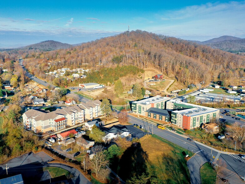 More Photos Of 2236 US 70 Hwy, Swannanoa General Retail For Sale