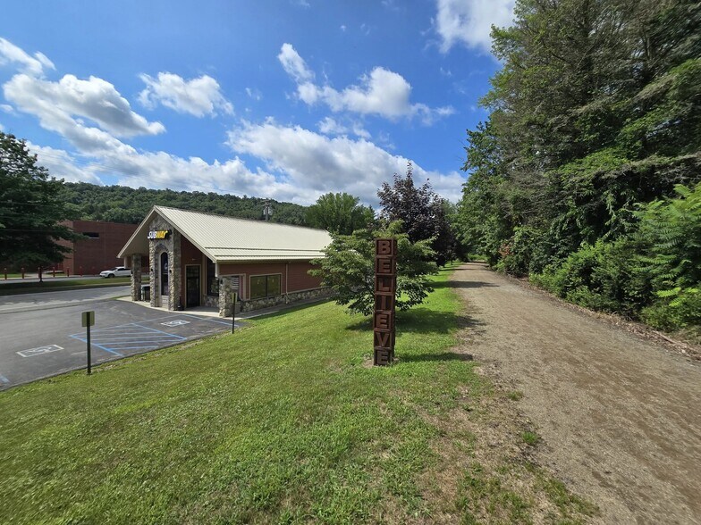 More Photos Of 945 Broad St, New Bethlehem Restaurant For Sale