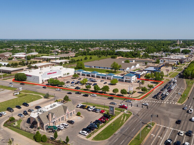 Primary Photo Of 1427 S Broadway, Edmond General Retail For Lease