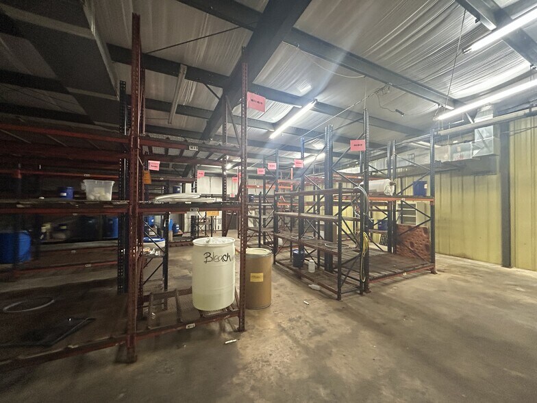 More Photos Of 210 SW Texas Ave, Lawton Warehouse For Sale