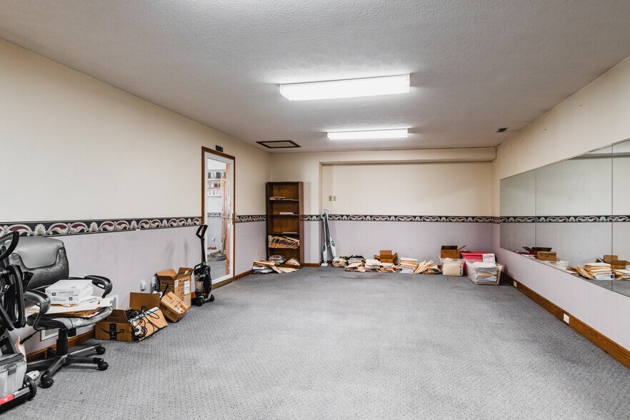 More Photos Of 800 Division St, Parkersburg Medical For Sale