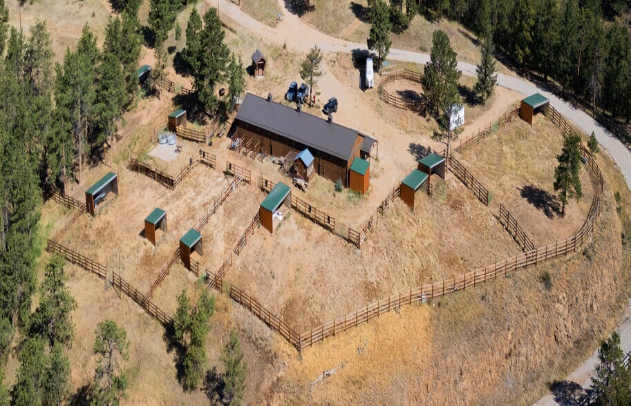 More Photos Of 15747 State Highway 7, Lyons Lodge Meeting Hall For Lease