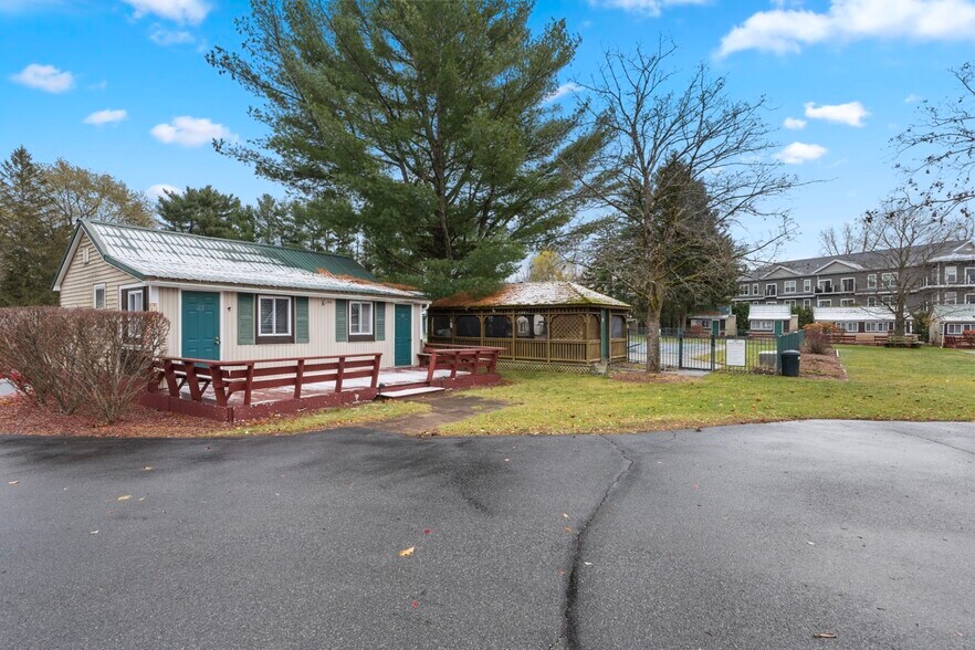 More Photos Of 230 West Ave, Saratoga Springs Land For Sale