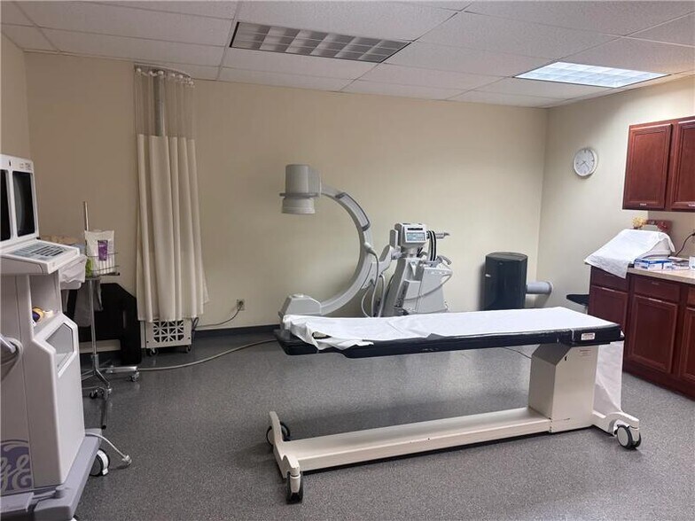 More Photos Of 63 Shaker Rd, Albany Medical For Sale