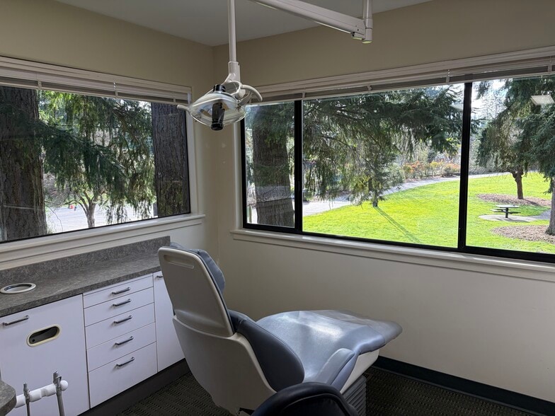 More Photos Of 1515 N 200th St, Seattle Medical For Lease