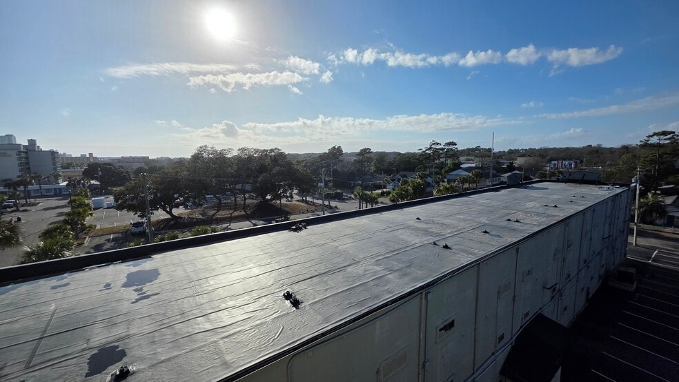 More Photos Of 806 S Ocean Blvd, Myrtle Beach Hotel For Sale