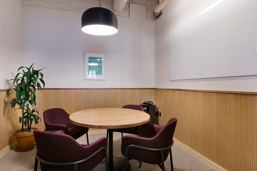 More Photos Of 1 Beacon St, Boston Coworking Space