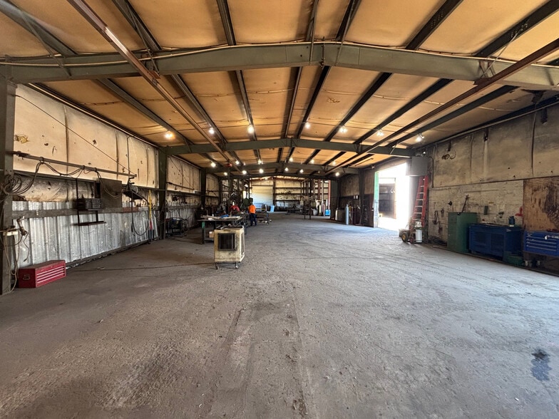 More Photos Of 424 Shelton Rd, West Columbia Warehouse For Sale
