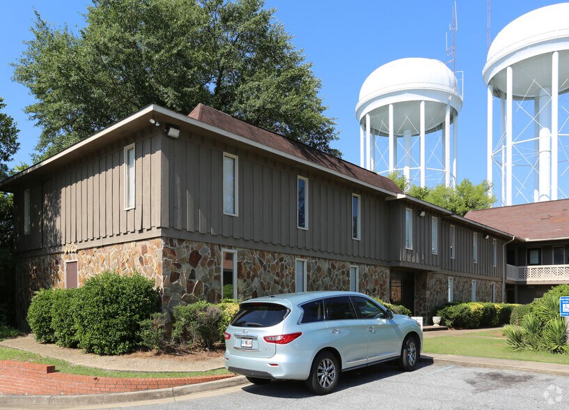 More Photos Of 3025 University Ave, Columbus Office For Lease