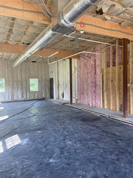 More Photos Of 235 Main St, Shrewsbury Office For Lease