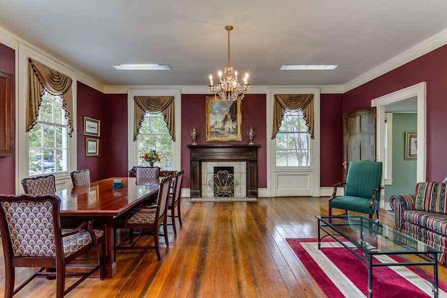 More Photos Of 2606 8th St, Tuscaloosa Office For Sale