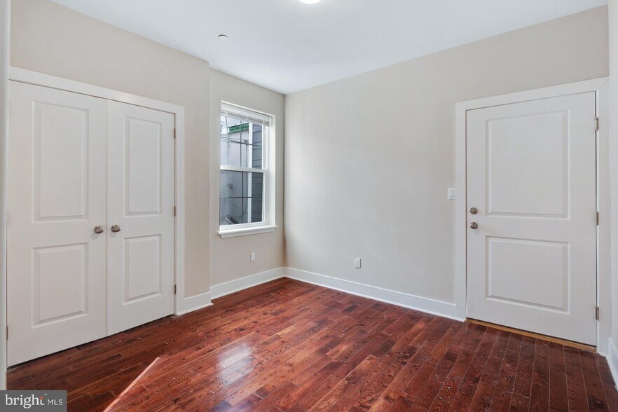 More Photos Of 46 S 44th St, Philadelphia Apartments For Sale