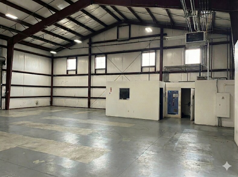 More Photos Of 3466 Brickway Blvd, Santa Rosa Warehouse For Lease
