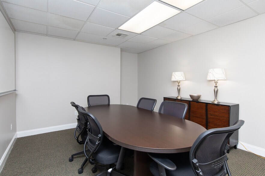 More Photos Of 555 Andorra Glen Ct, Lafayette Hill Apartments For Lease