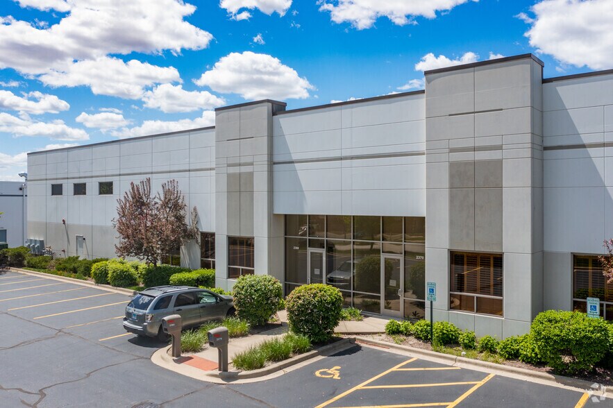 Primary Photo Of 2380 Vantage Dr, Elgin Warehouse For Lease