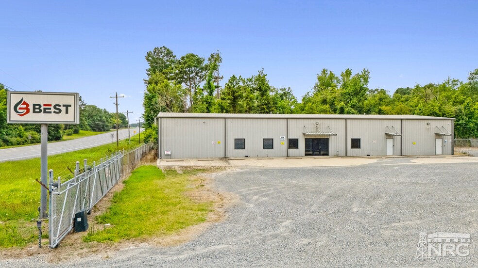 More Photos Of 6229 & 6365 US Highway 59 S, Marshall Warehouse For Sale