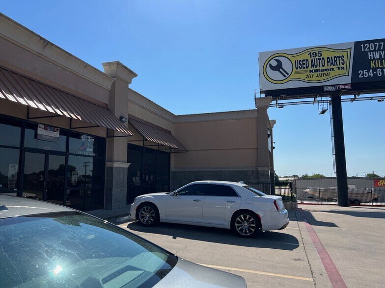 More Photos Of 403 E Stan Schlueter Loop, Killeen Freestanding For Lease