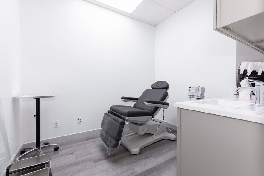 More Photos Of 350 W Arden Ave, Glendale Office For Lease