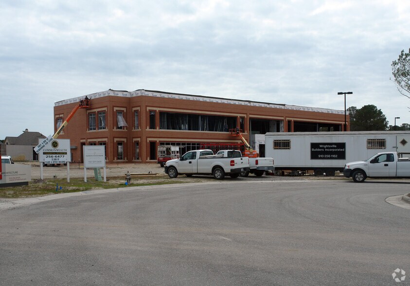 More Photos Of 1838 Sir Tyler Dr, Wilmington Office For Lease