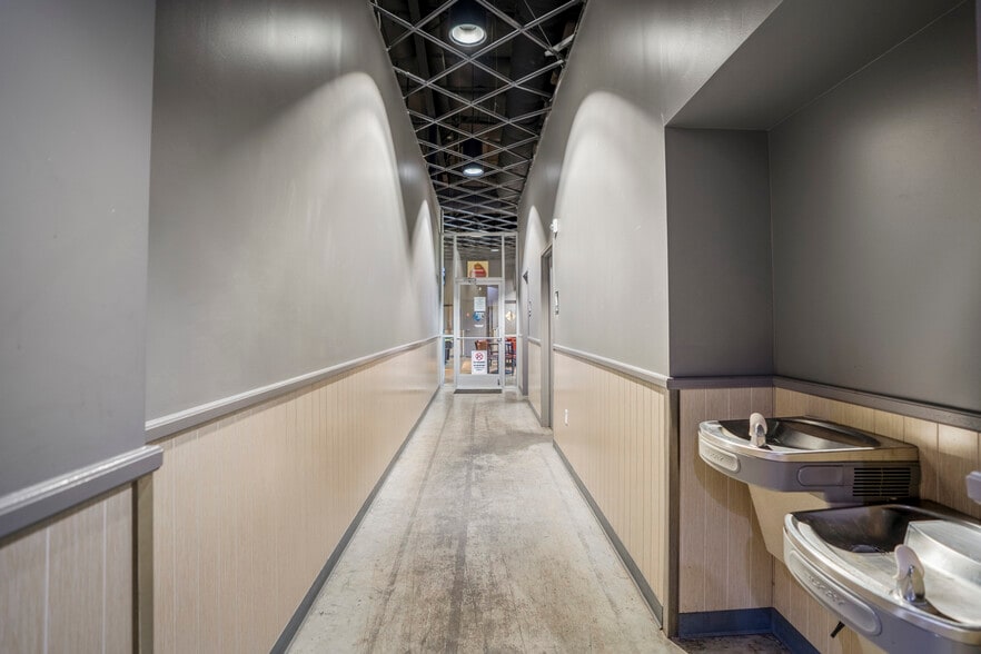 More Photos Of 13027 TX-105 E, Cut And Shoot Sports And Entertainment For Sale