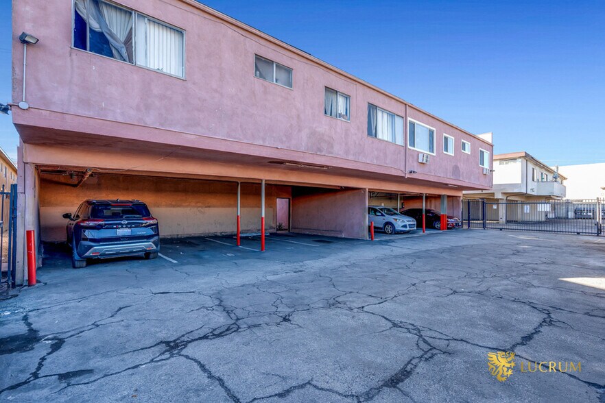 More Photos Of 6652 Darby Ave, Reseda Apartments For Sale