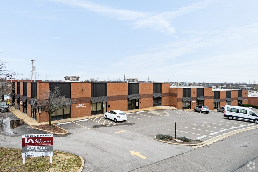More Photos Of 10700-10714 Trenton Rd, Olivette Light Distribution For Lease