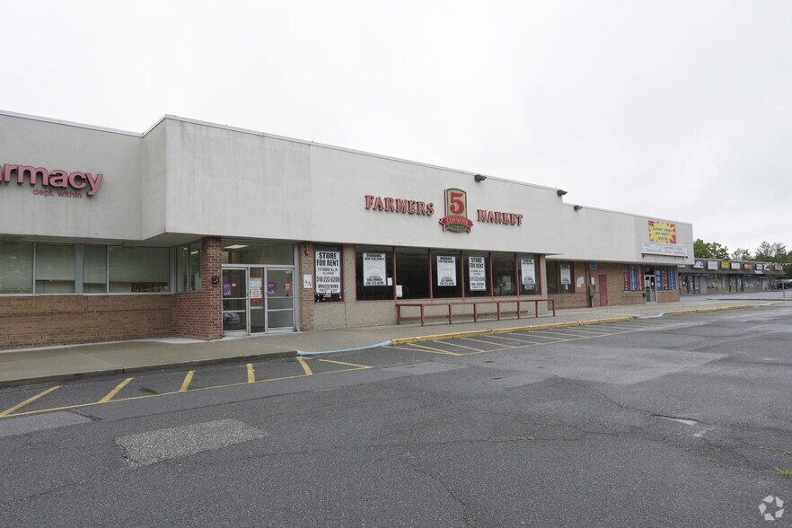More Photos Of 719 Hawkins Ave, Ronkonkoma Storefront For Sale