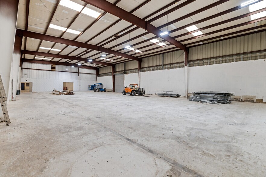 More Photos Of 675 Buena Vista Ave, Gilroy Manufacturing For Sale