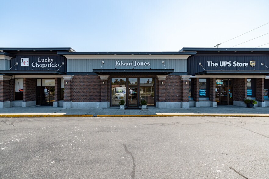 More Photos Of 1419 Commercial Ave, Anacortes Storefront For Lease