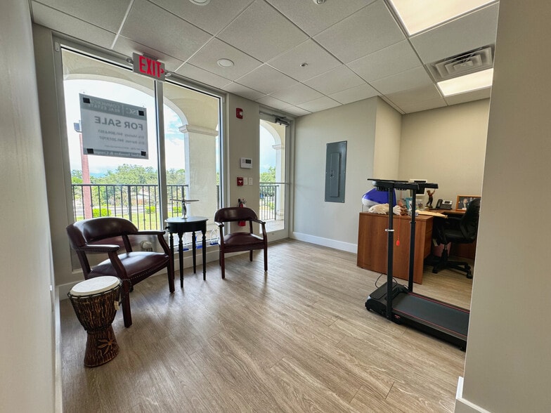 More Photos Of 3976 Destination Dr, Osprey Storefront For Sale