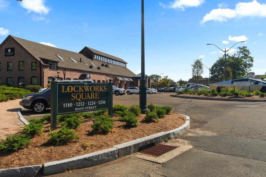 More Photos Of 1180-1236 Main St, Branford Unknown For Lease