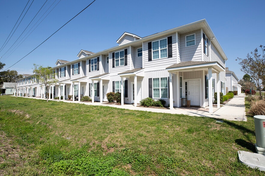 More Photos Of Village Rd @ Dresser Lane, Leland Apartments For Sale