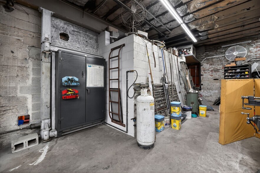 More Photos Of 3341-43 D St, Philadelphia Manufacturing For Sale