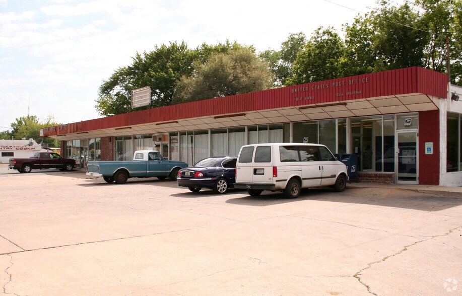 More Photos Of 6512-6528 N Peoria Ave, Tulsa General Retail For Sale