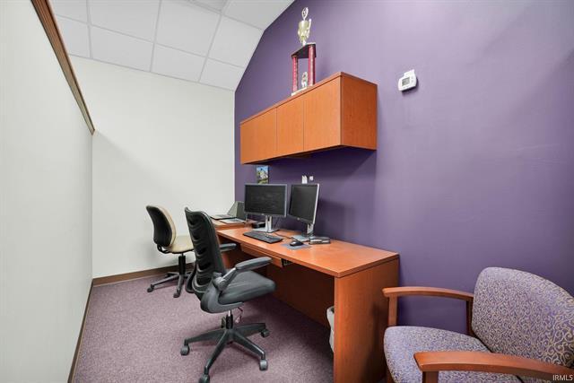 More Photos Of 2359 16th St, Bedford Office For Sale