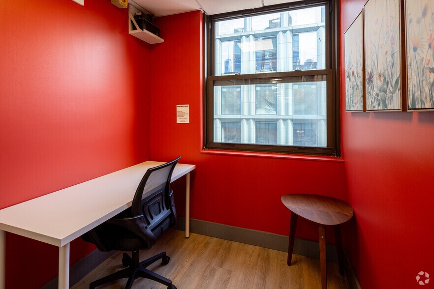 More Photos Of 131 Varick St, New York Coworking Space