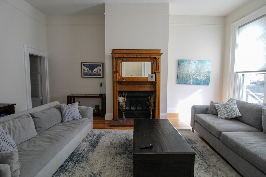 More Photos Of 440 Hopkins St, Cincinnati Apartments For Sale