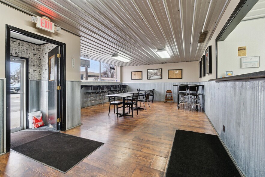 More Photos Of 142 N Saginaw St, Chesaning Bowling Alley For Sale