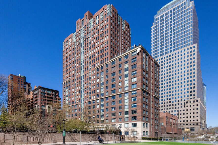 More Photos Of 250 Albany St, New York Apartments For Sale