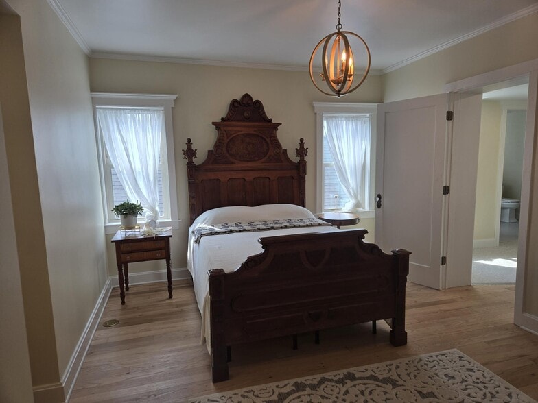 More Photos Of 202 W Main St, Decorah Sorority Fraternity House For Sale